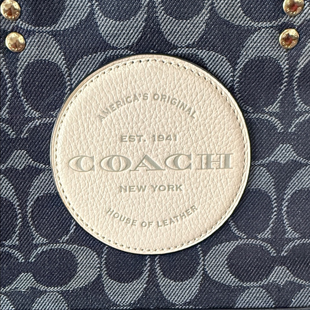 Coach Dempsey 22 Denim Signature Tote + Rare Starfish & Silver Charms - Picture 4 of 16